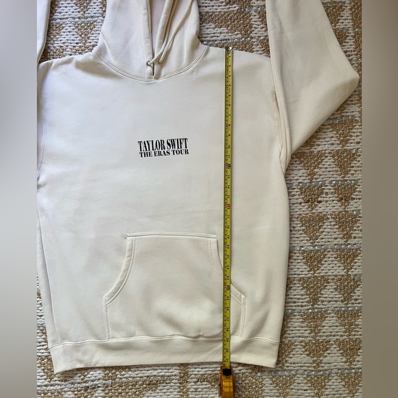 TAYLOR SWIFT ERA TOUR HOODIE BRAND NEW. - Picture 9 of 12